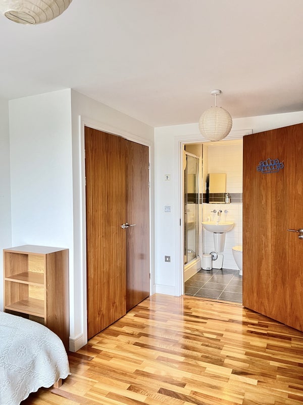 Room Edgbaston Crescent in Birmingham