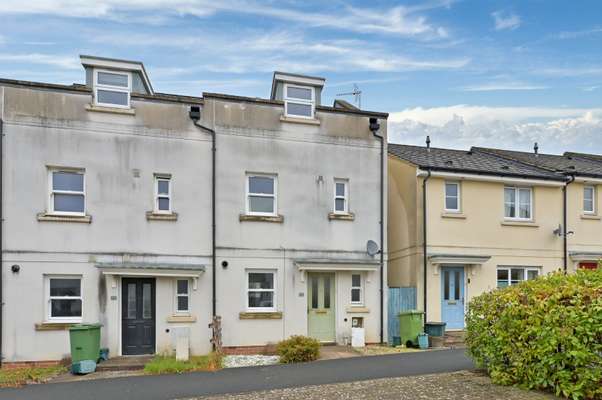 House Joyford Passage in Cheltenham
