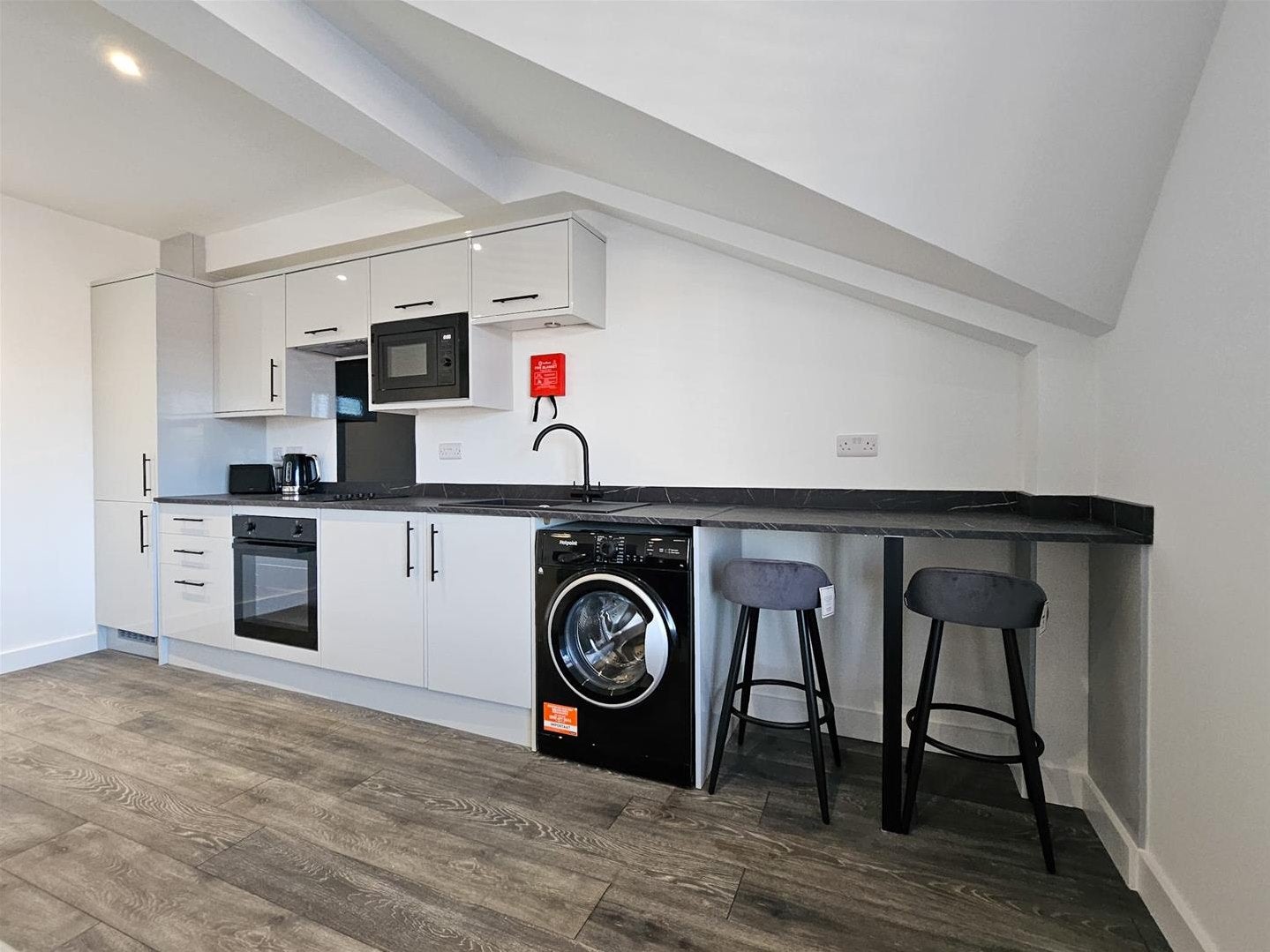 Flat Halliwell Road in Bolton