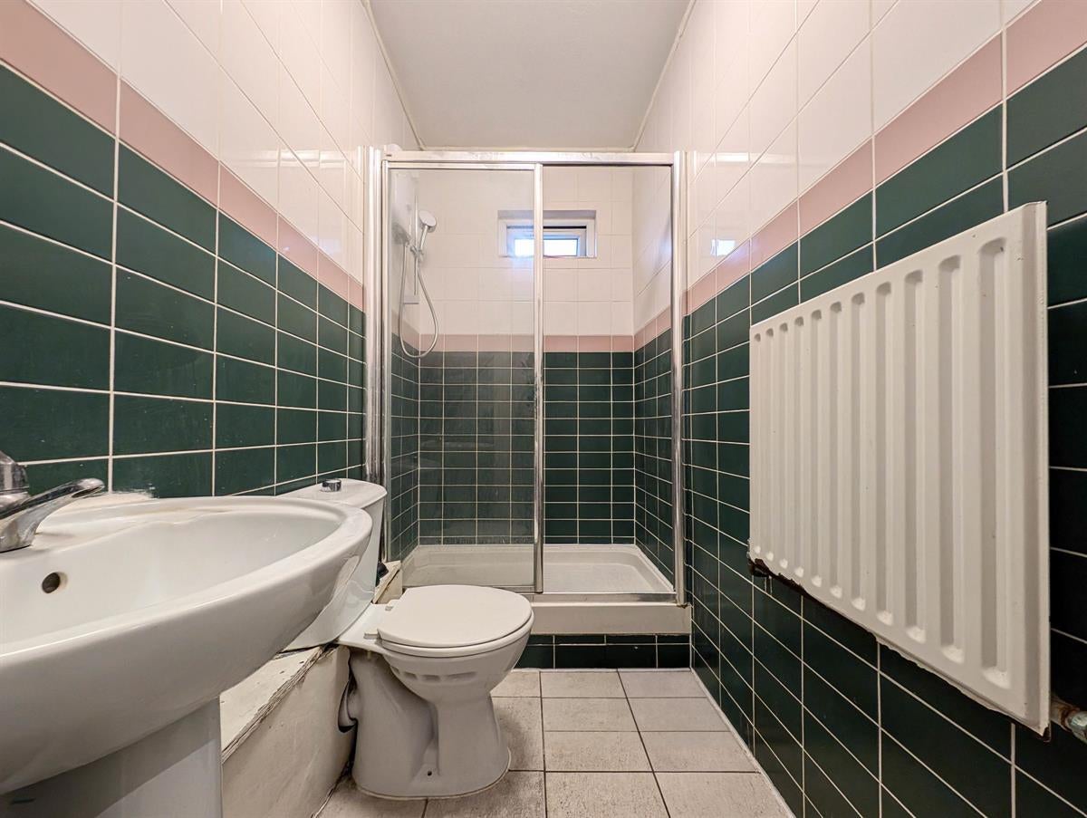 Flat Durnsford Road in Greater London