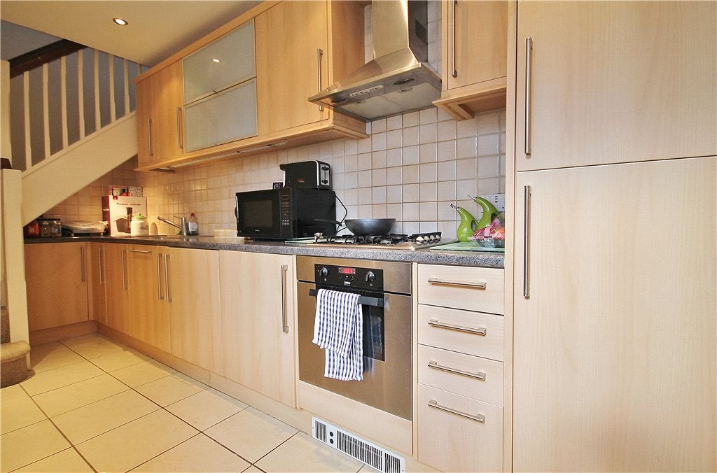 Flat Broadway in Woking
