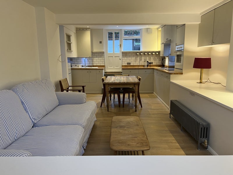 Flat Atherden Road in Greater London