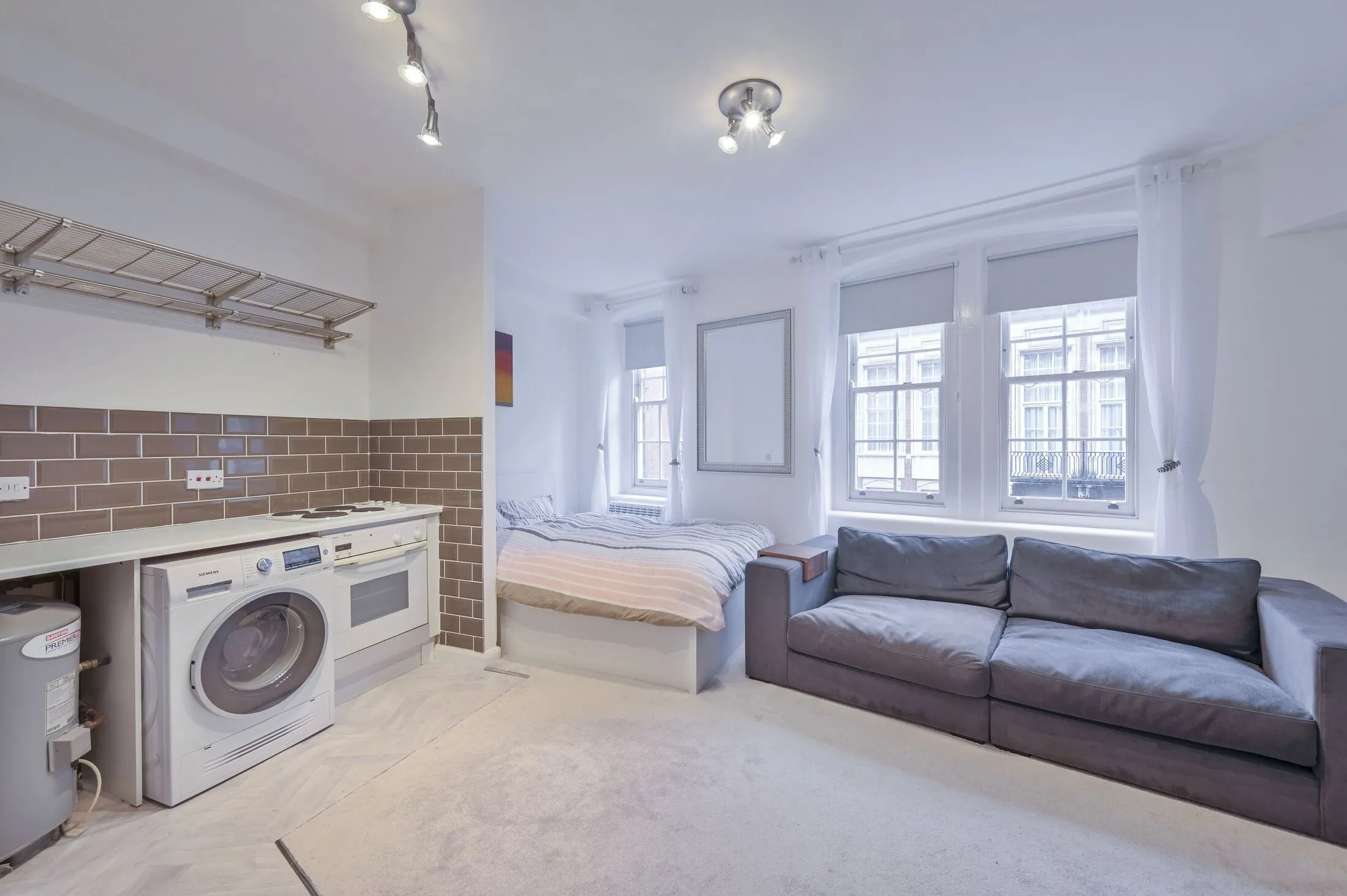 Flat Ambrosden Avenue in City of Westminster