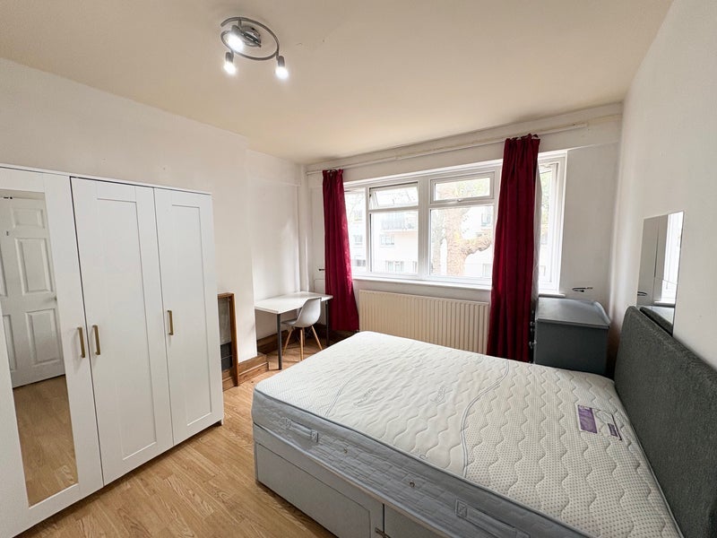 Room Balaclava Road in Greater London