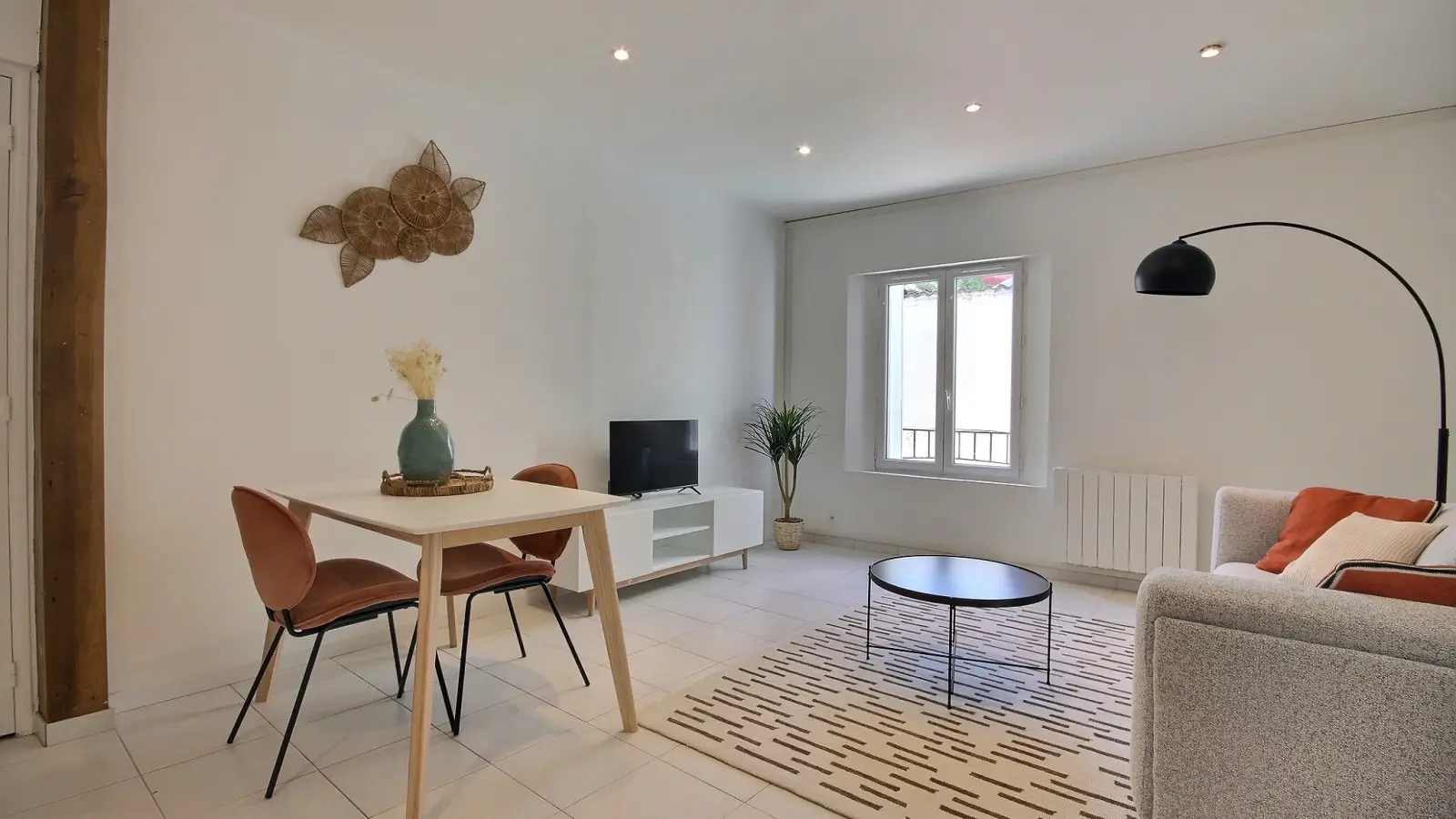 Flat Rue de Romainville in Les Lilas