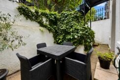 Flat Warwick Road in Greater London