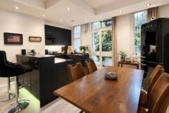 Flat Warwick Road in Greater London
