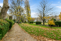 Flat Warwick Road in Greater London