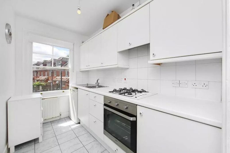 Room Broad Lane in Greater London