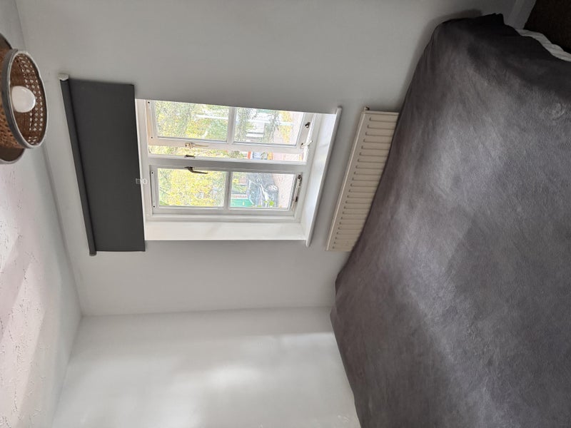 Room Widgeon Close in Greater London