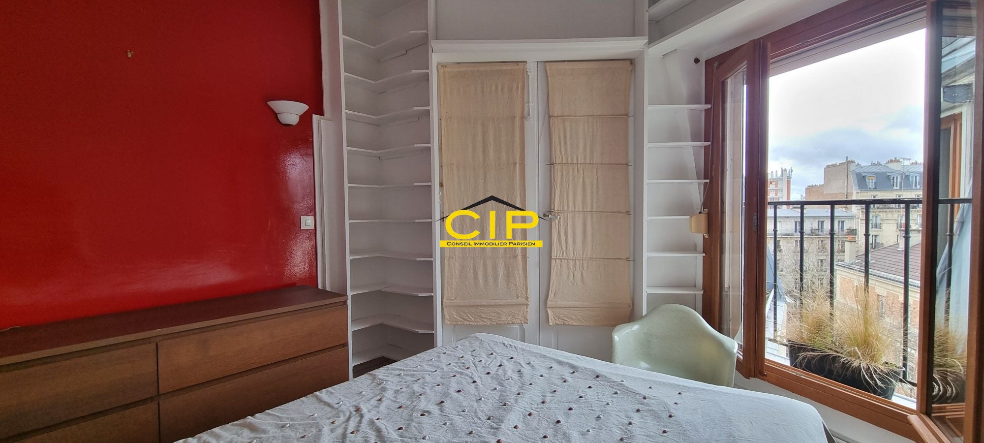 Flat Rue Paul Bert in Paris