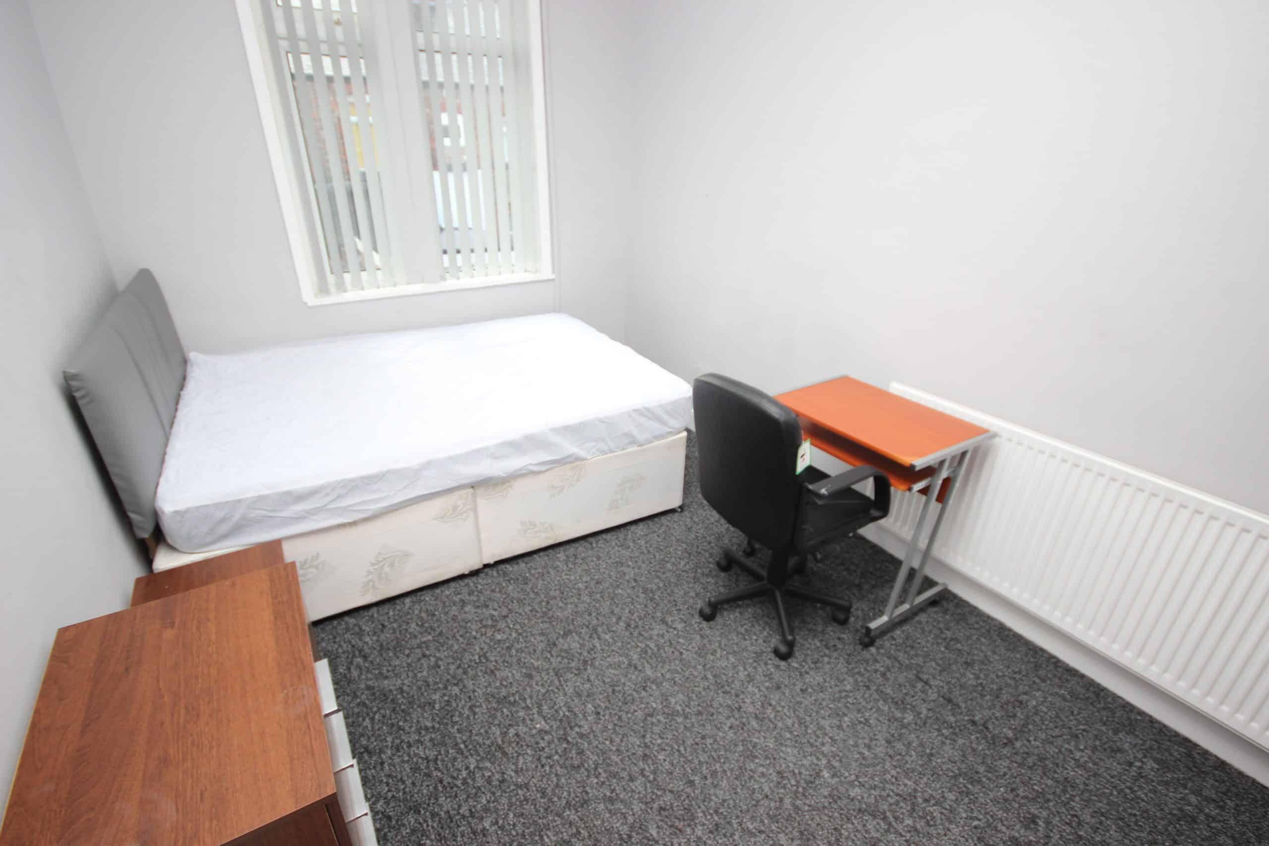 Flat Coniston Street in Salford
