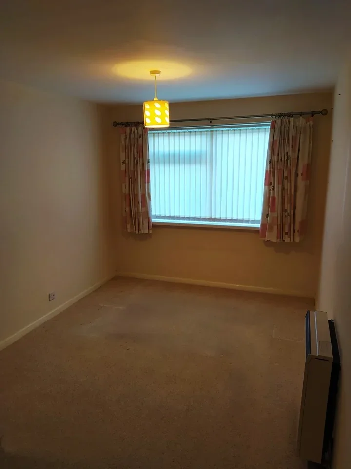 Flat The Larches in Luton