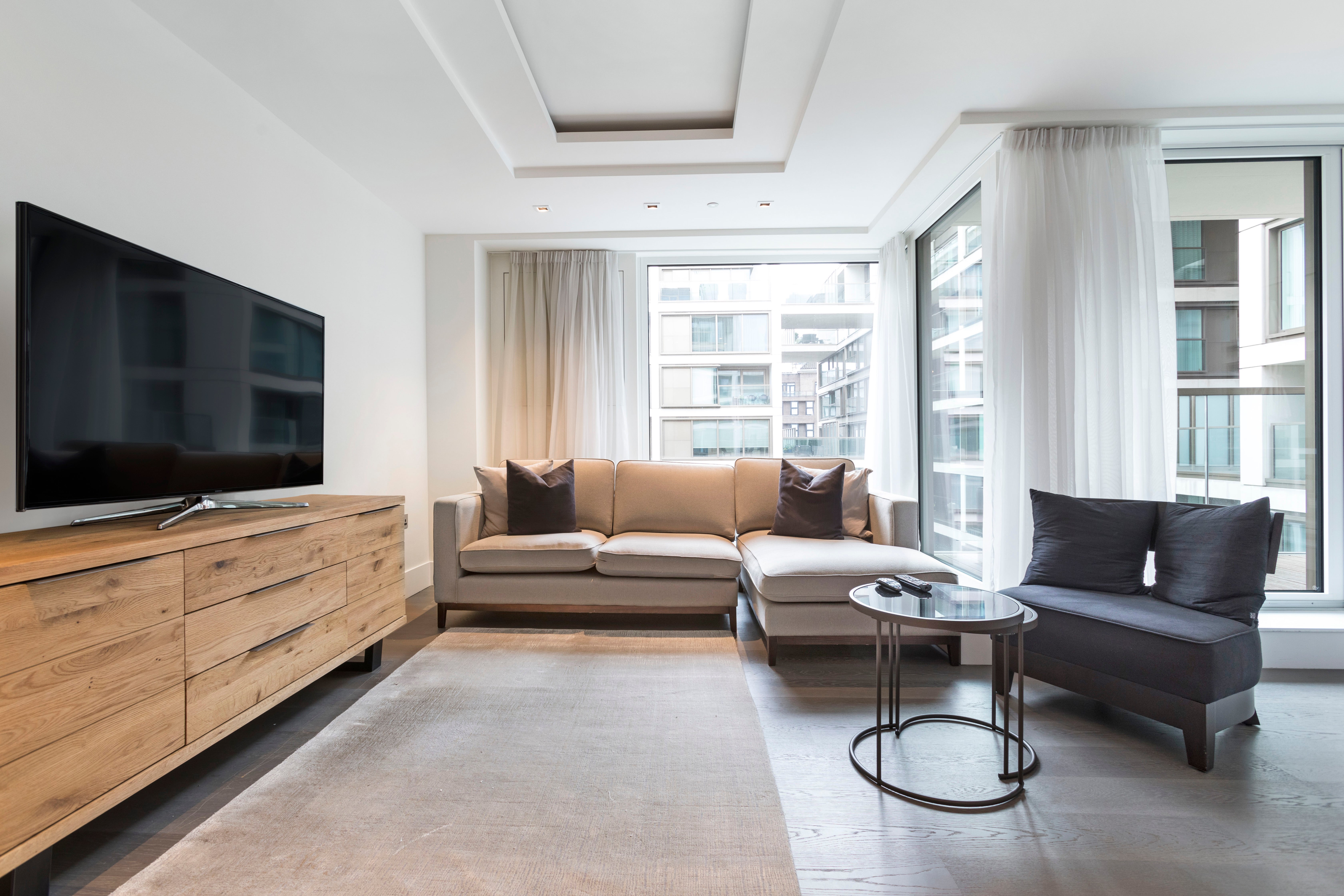 Flat Radnor Terrace in Greater London