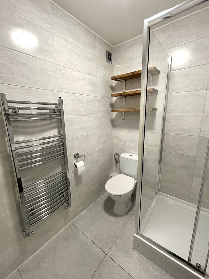 Flat Arlingford Road in Greater London