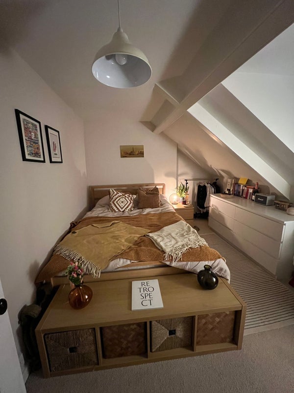 Room Rodsley Avenue in Gateshead