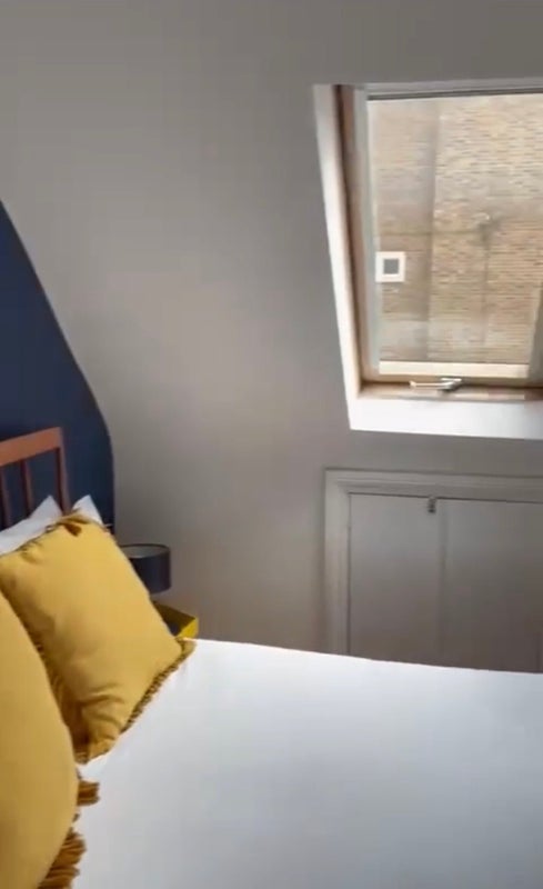 Room Berryfield Road in Greater London