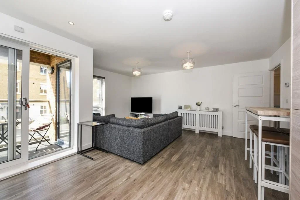 Flat Mortimer Square in Ebbsfleet Garden City