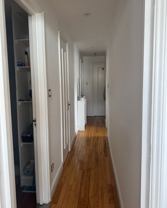 Room Cambray Road in Greater London