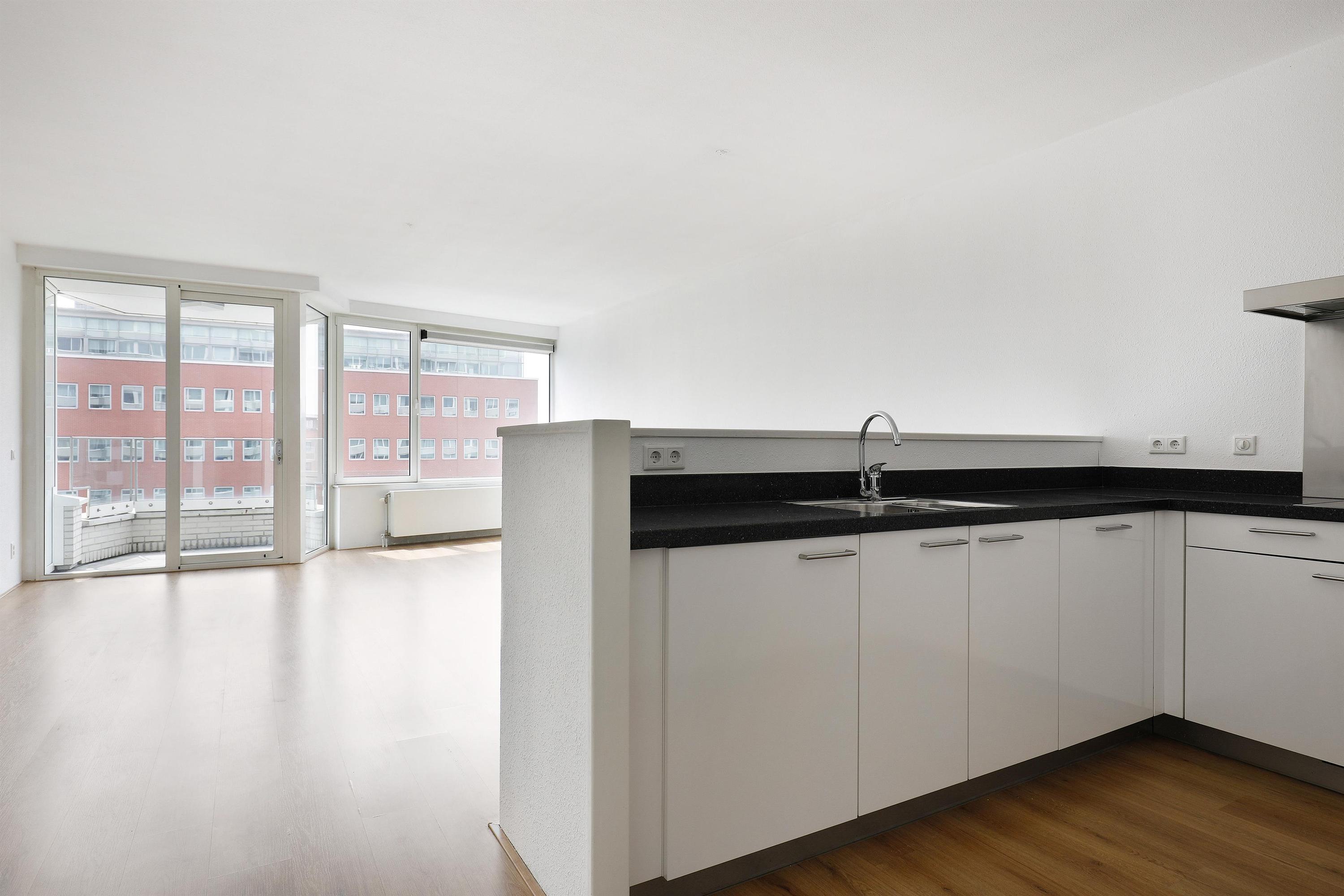 Appartement te huur: Koningin Wilhelminaplein 208, Amsterdam