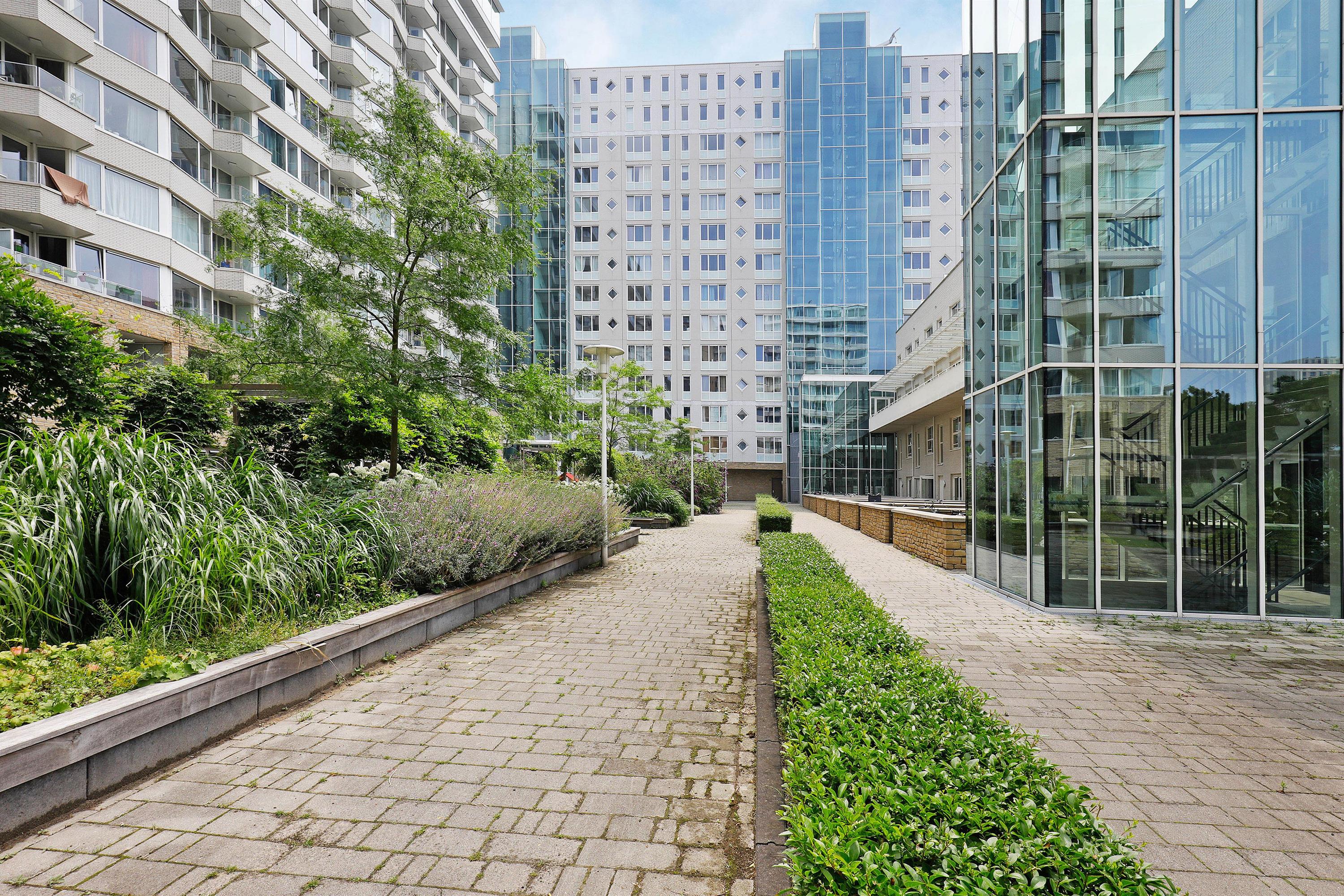 Appartement te huur: Koningin Wilhelminaplein 208, Amsterdam