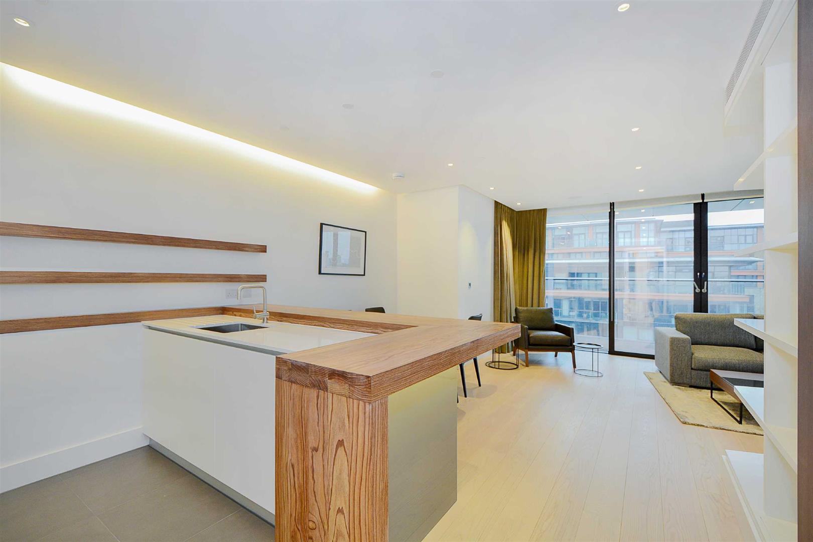 Flat Merchant Square in London
