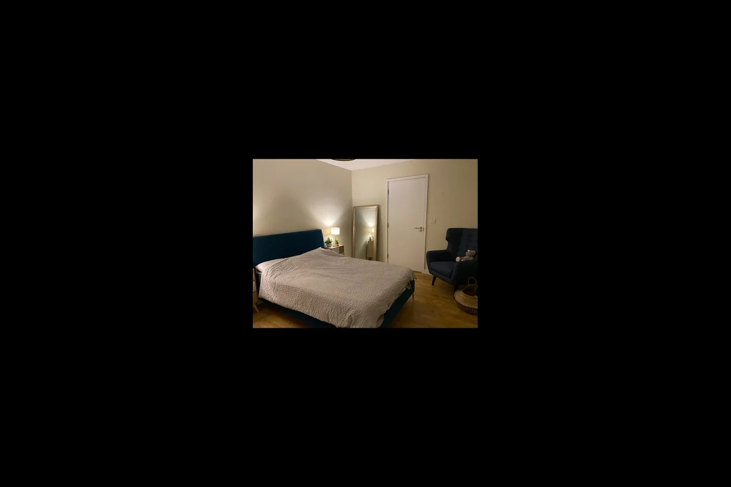 Room Modin Place in Greater London