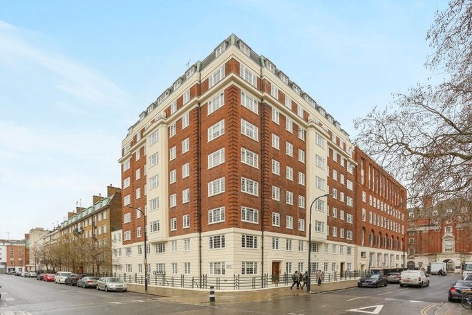 Flat Tavistock Square in London