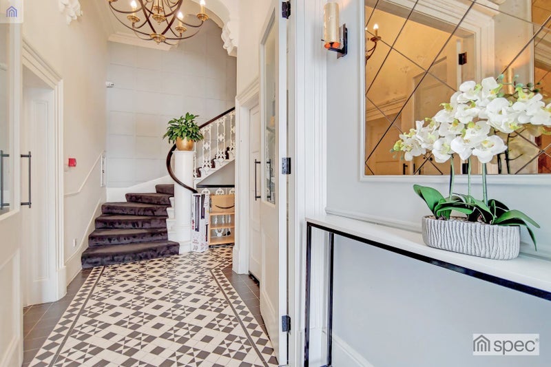 Flat Westbourne Terrace in City of Westminster