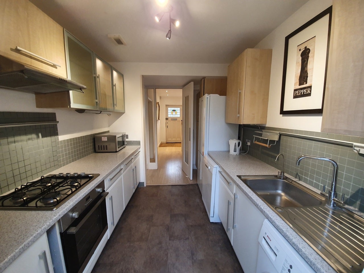 Room Fairfield Crescent in Greater London