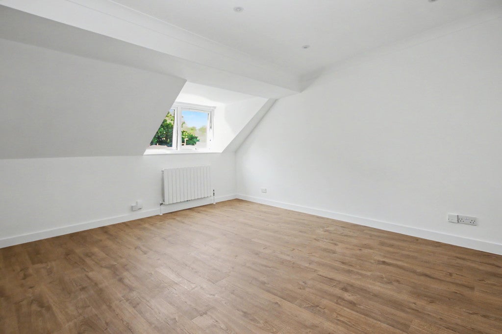 Flat Swan Lane in Winchester