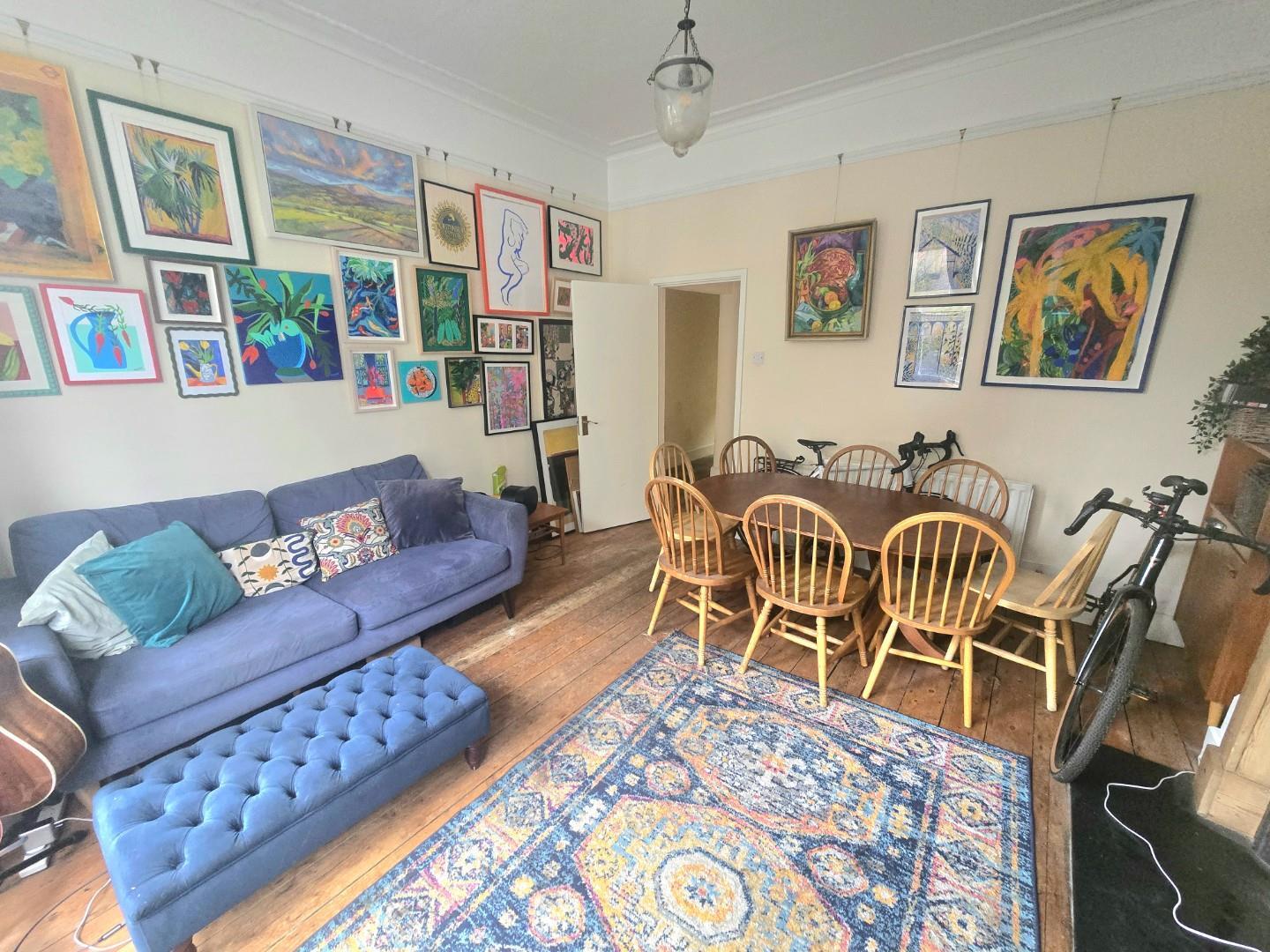 Flat Fawnbrake Avenue in Greater London