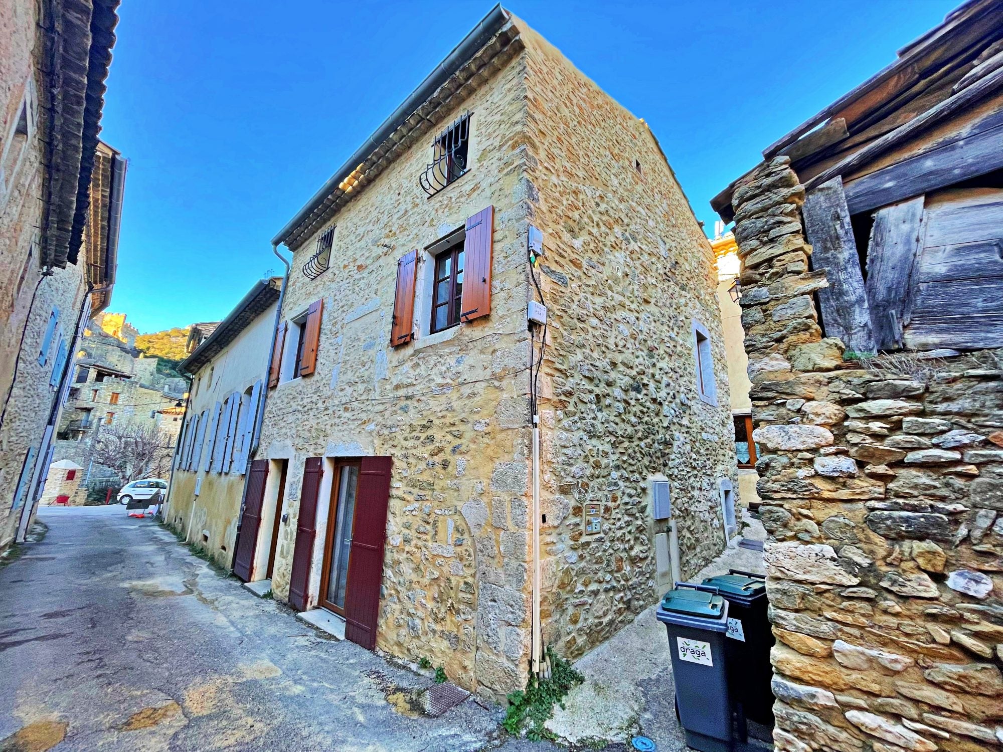 Flat Place Olivier de Serres in Saint-Montan