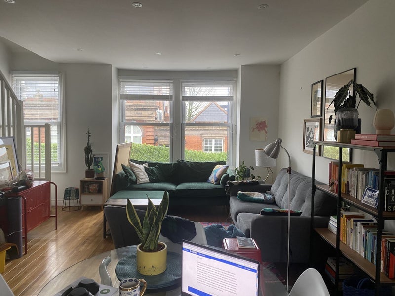 Room Winchester Street in Greater London