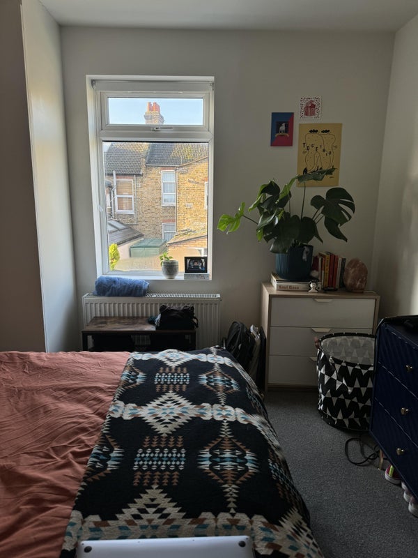 Room Winchester Street in Greater London