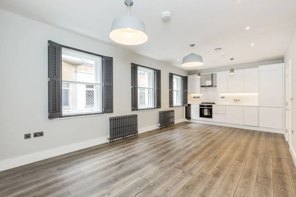 Flat Rupert Court in City of Westminster