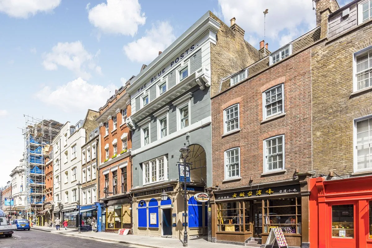 Flat Rupert Court in City of Westminster