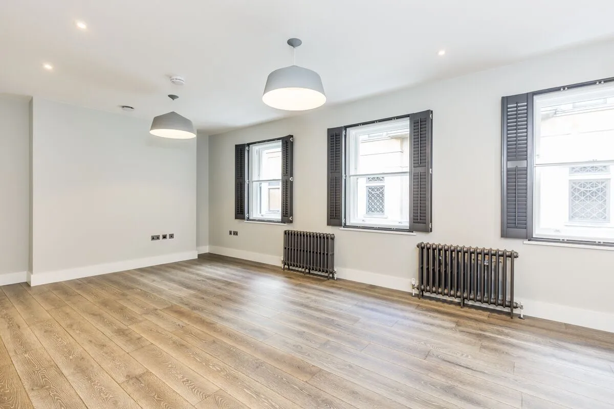 Flat Rupert Court in City of Westminster