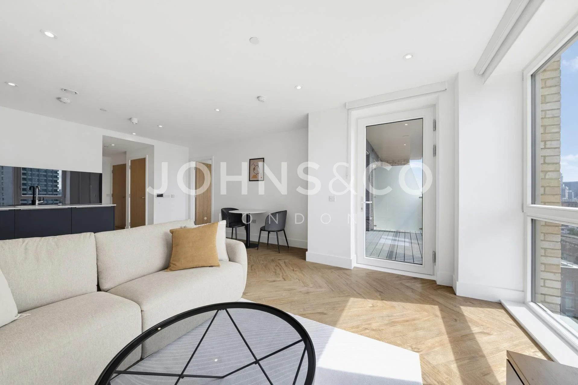Flat Stroudley Walk in Greater London