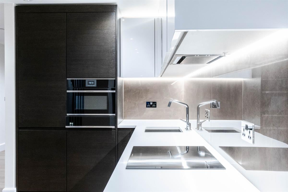 Flat Warwick Lane in Greater London