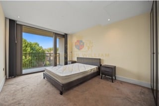 Flat Warwick Lane in Greater London