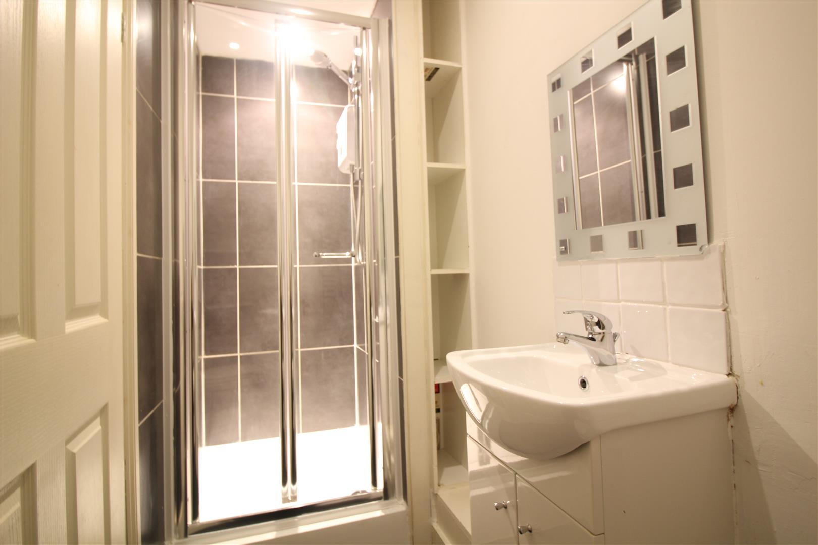 Room York Road in Rushmoor