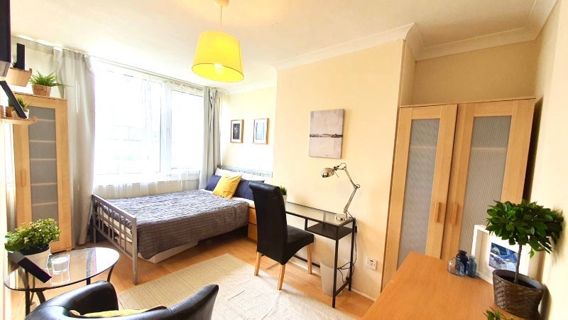 Room Sherfield Gardens in Greater London