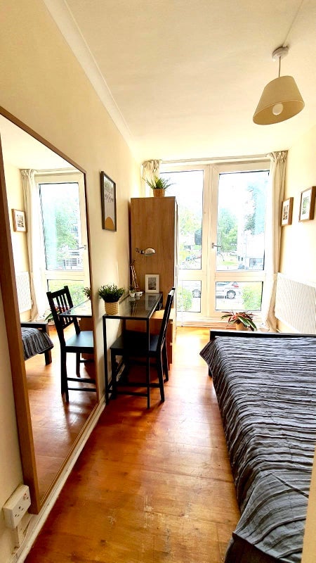 Room Sherfield Gardens in Greater London