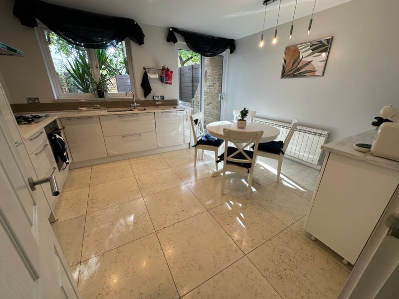 Room Tresham Crescent in City of Westminster