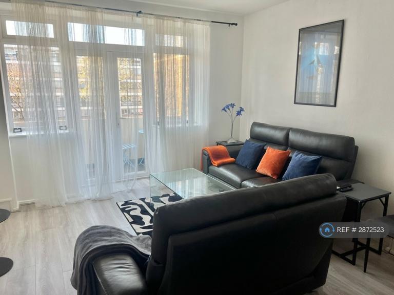 Flat Wellesley Court in City of Westminster