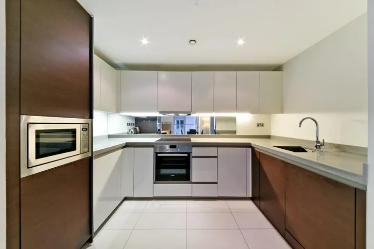 Flat Alexia Square in Greater London