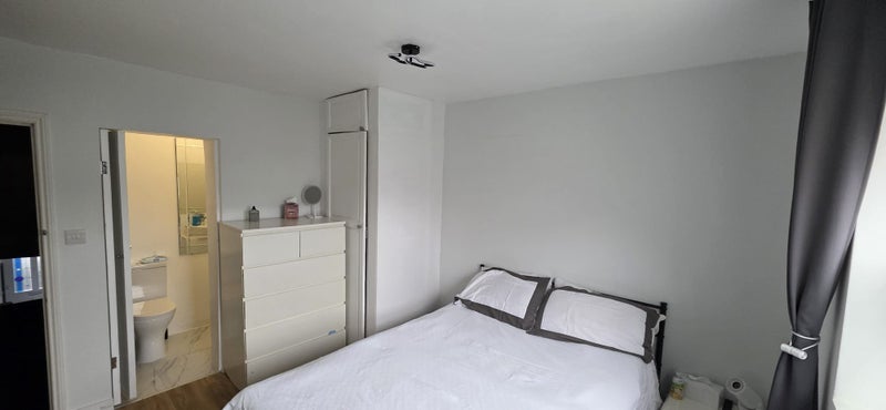 Room Herbert Road in Greater London