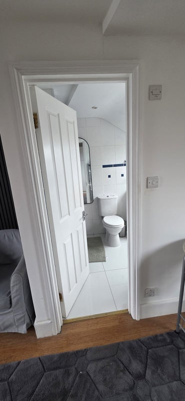 Room Herbert Road in Greater London