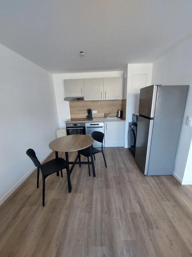 Appartement Rue des Trois Régiments à Laval